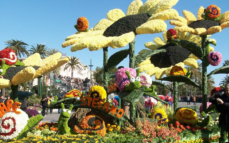 The World’s Most Incredible Flower Shows, Festivals, & Gardens to Tour